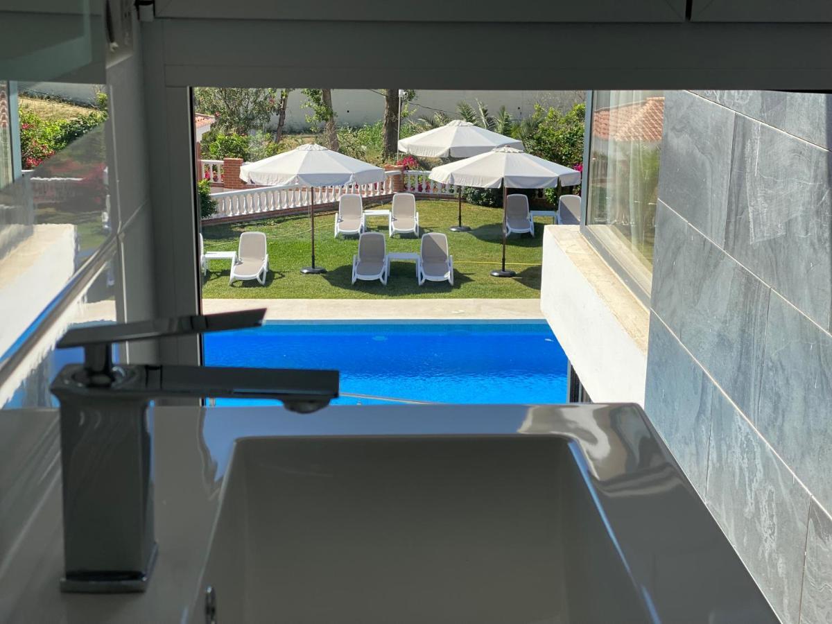 Hotel El Chaparral มิฮาส ภายนอก รูปภาพ