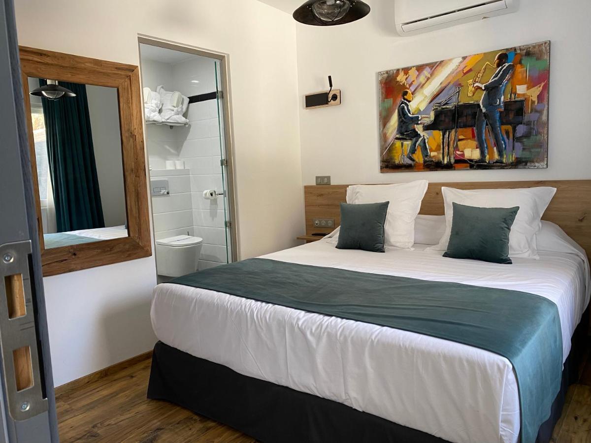 Hotel El Chaparral มิฮาส ภายนอก รูปภาพ